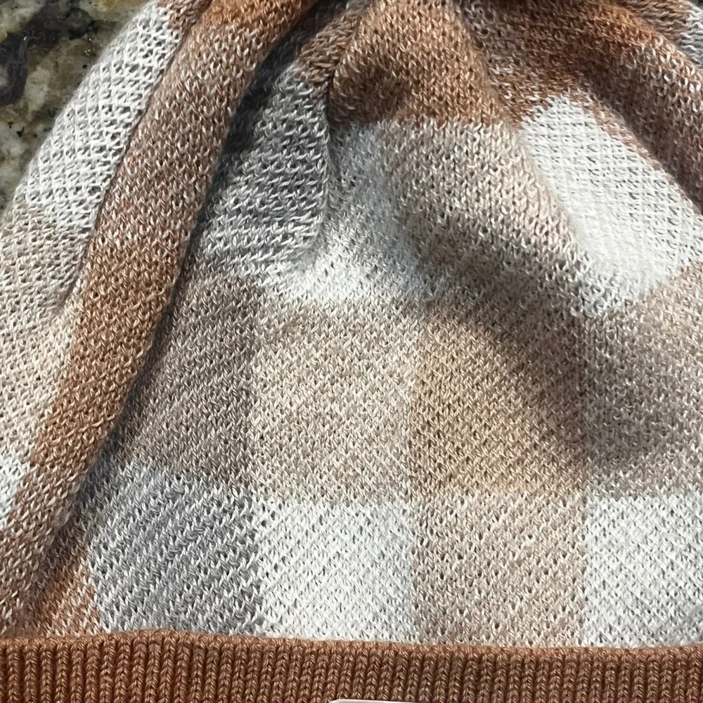 Tommy Bahama Kids Knit Beanie Tan White Buffalo Plaid Pom‎ Pom Winter Hat